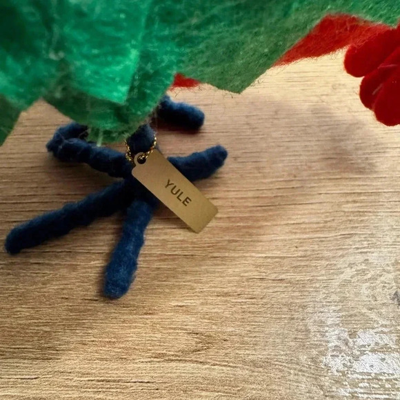 Yule Spritz Bird 2020 - Picture 5 of 5